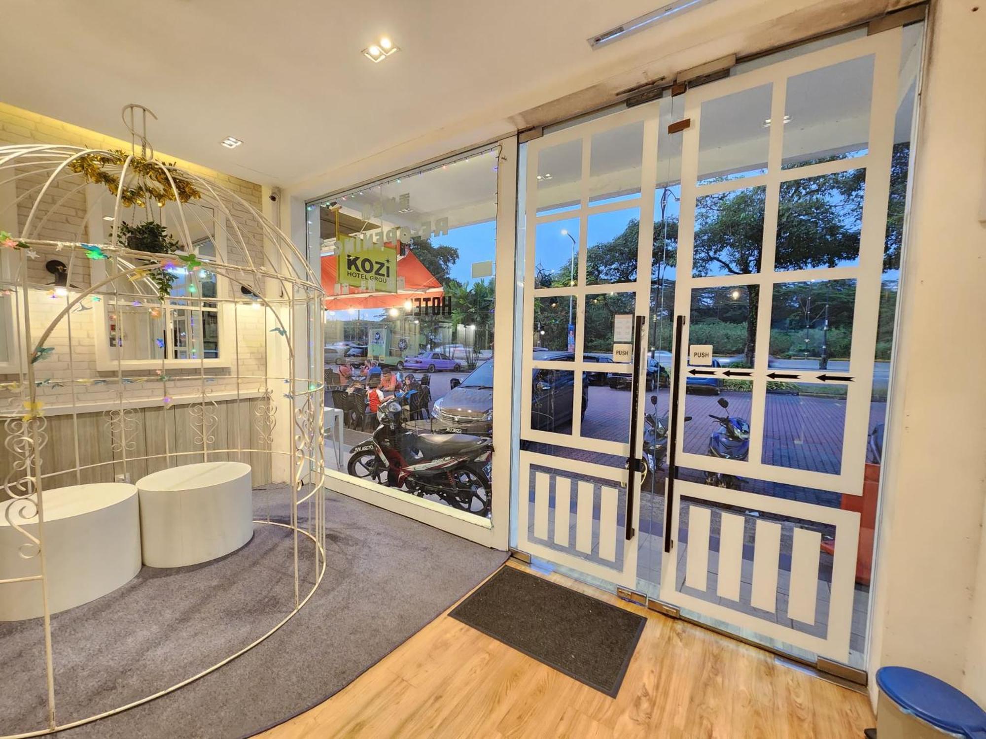 Kozi Hotel - Danga Bay Johor Bahru Buitenkant foto