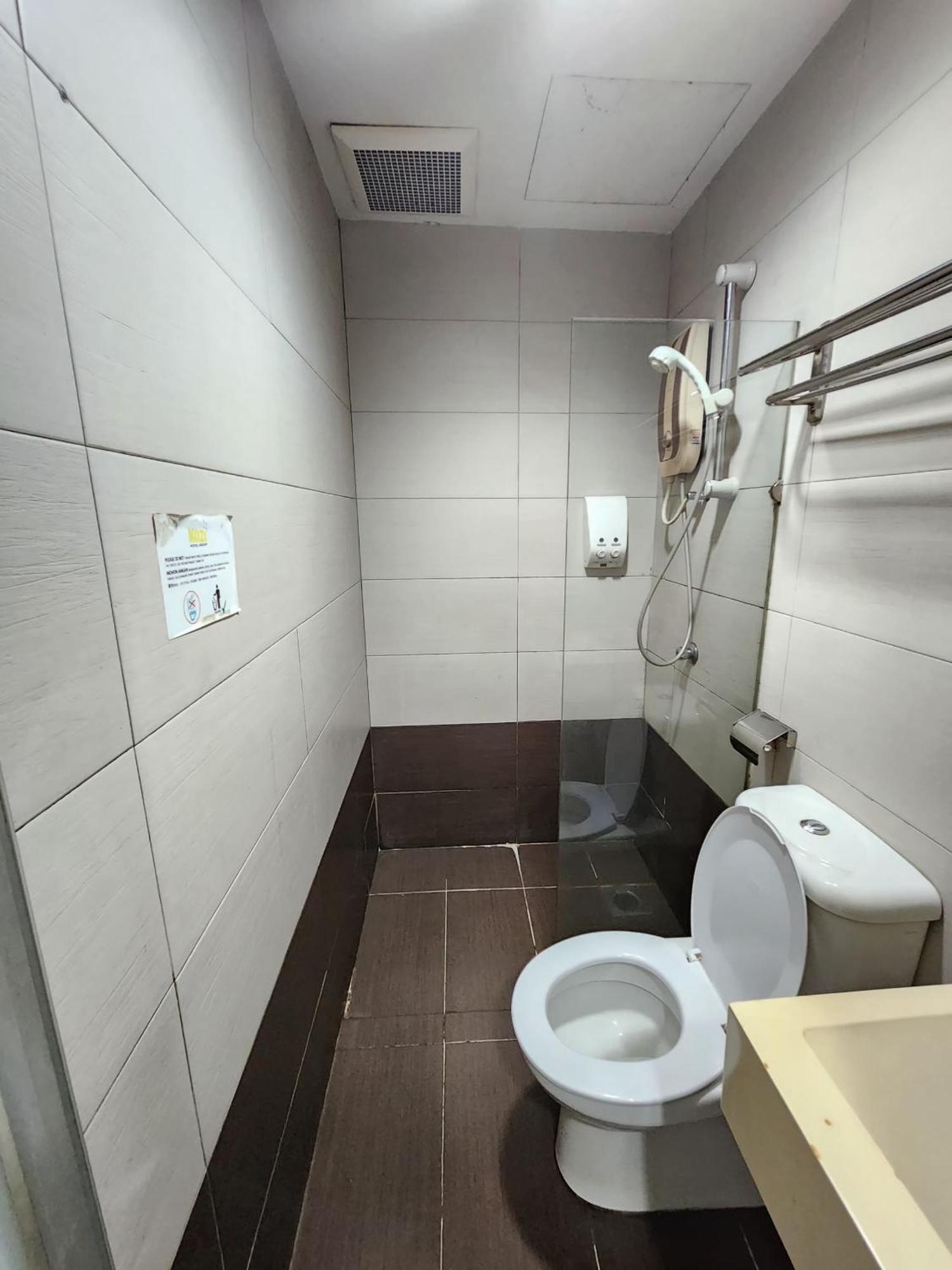 Kozi Hotel - Danga Bay Johor Bahru Buitenkant foto
